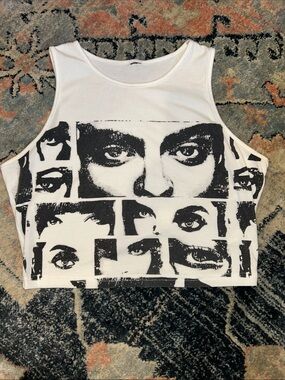 Graphic Eye Print Cropped Tank Top - White & Black Sz Small